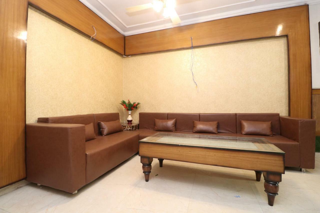 Oyo 37721 Hotel Kings Pathānkot Dış mekan fotoğraf