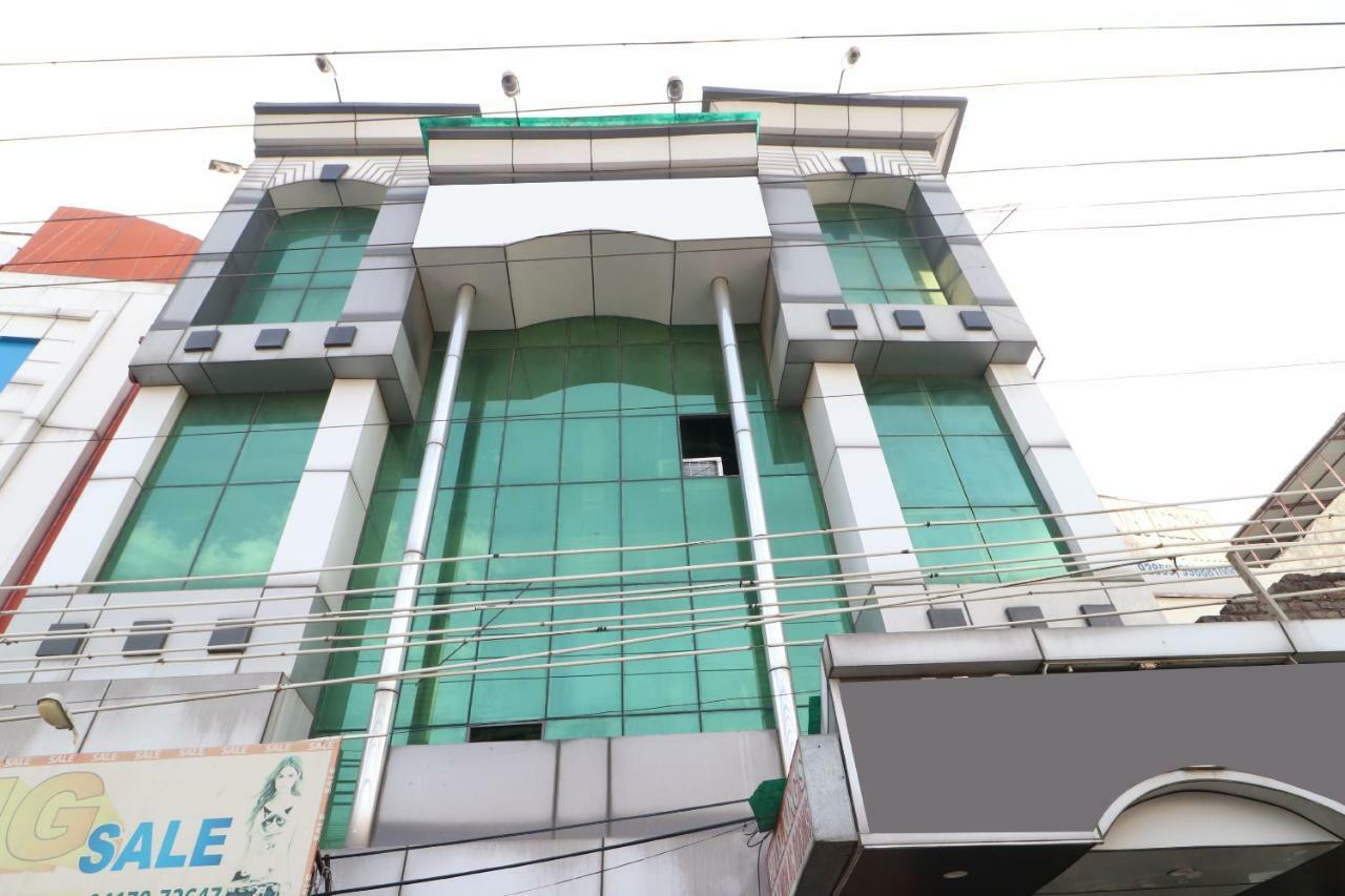 Oyo 37721 Hotel Kings Pathānkot Dış mekan fotoğraf