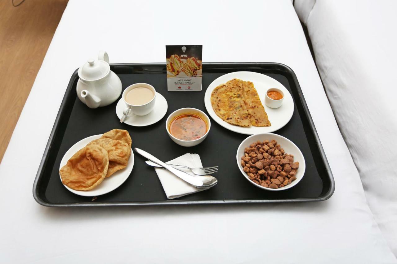 Oyo 37721 Hotel Kings Pathānkot Dış mekan fotoğraf